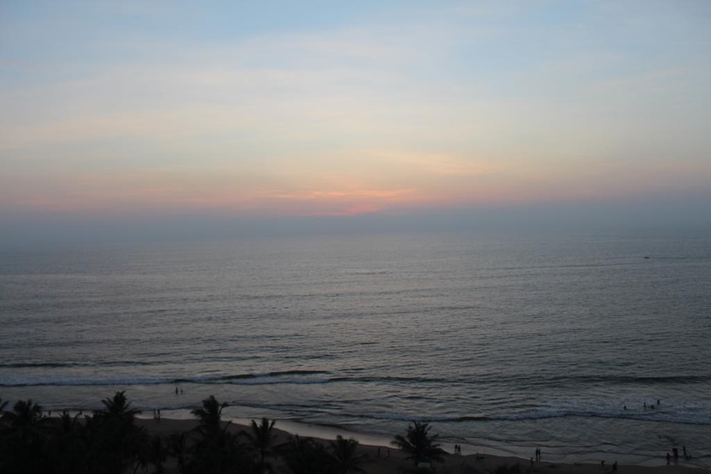 Cozy Sea View Luxury Apartment, Fully Furnished, 2 Bedrooms, 2 Bathrooms Dehiwala-Mount Lavinia Exteriör bild