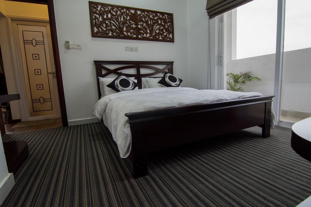 Cozy Sea View Luxury Apartment, Fully Furnished, 2 Bedrooms, 2 Bathrooms Dehiwala-Mount Lavinia Exteriör bild