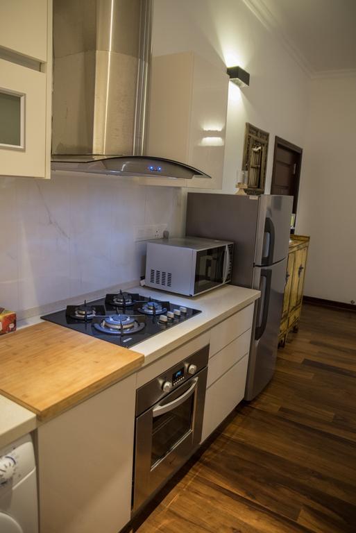 Cozy Sea View Luxury Apartment, Fully Furnished, 2 Bedrooms, 2 Bathrooms Dehiwala-Mount Lavinia Exteriör bild